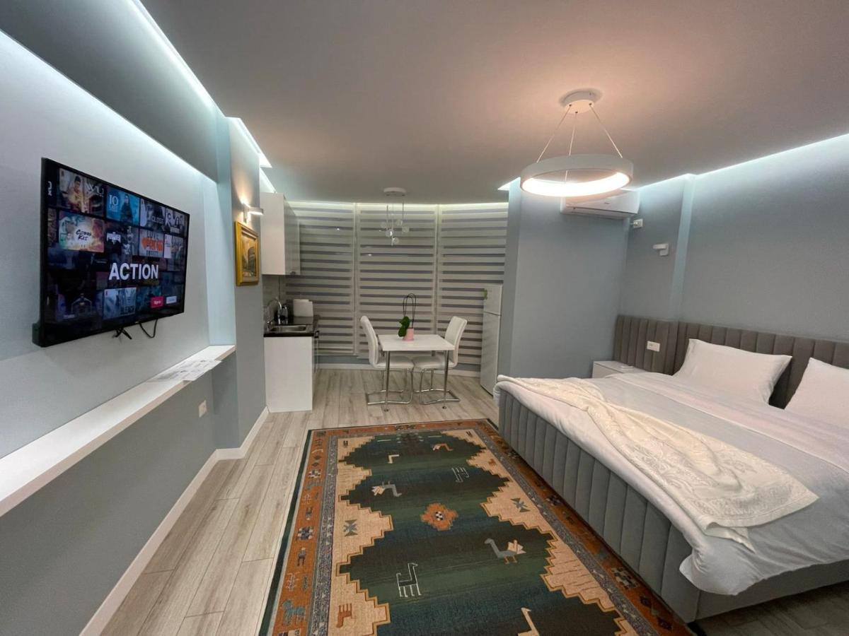 Comfort Apartment In City Center Tirana Bagian luar foto