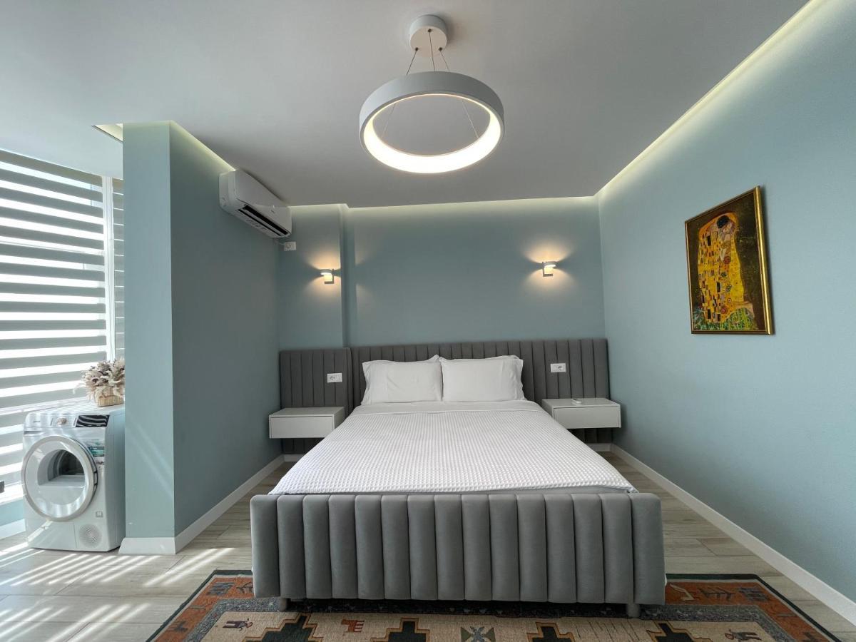 Comfort Apartment In City Center Tirana Bagian luar foto
