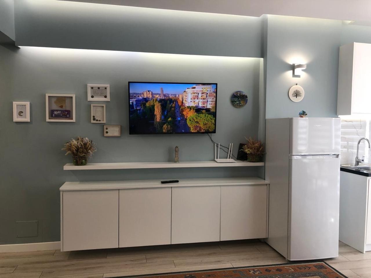 Comfort Apartment In City Center Tirana Bagian luar foto